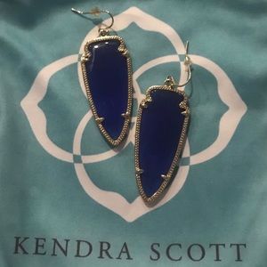 Kendra Scott Large Arrowhead Earrings